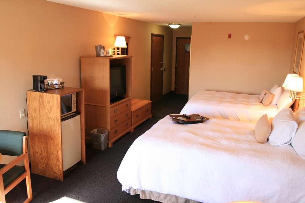 Hampton Inn Salina Room photo
