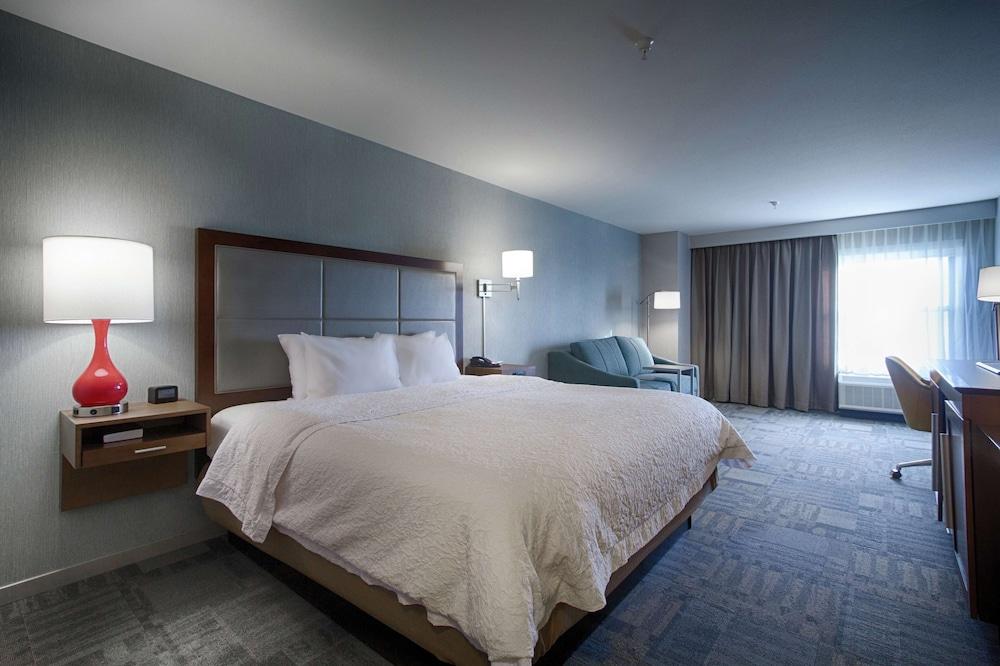Hampton Inn Salina Exterior photo