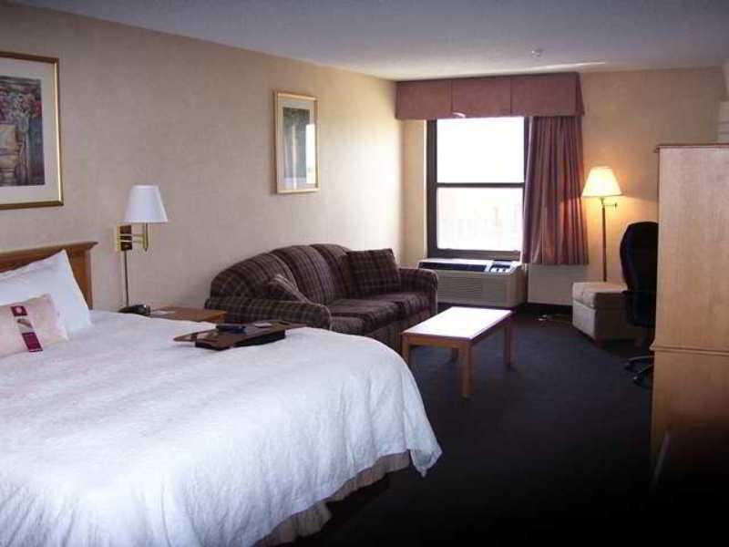 Hampton Inn Salina Room photo
