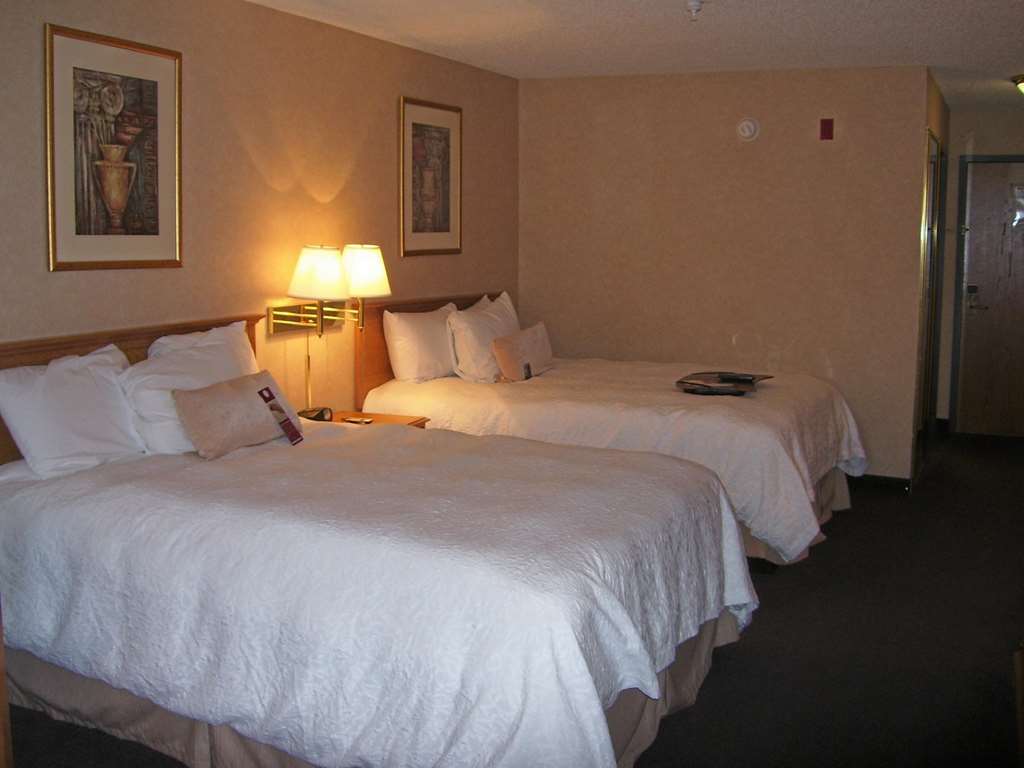Hampton Inn Salina Room photo